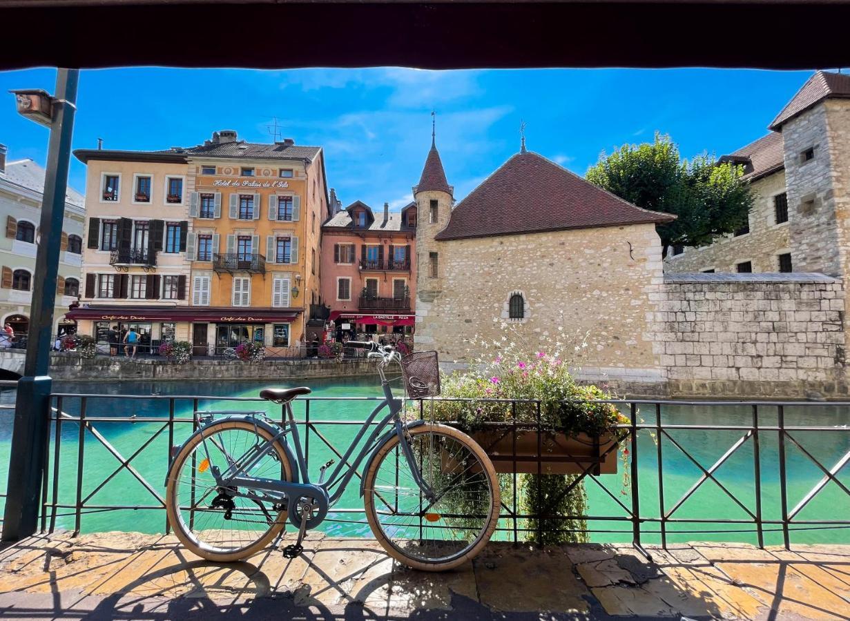 Les Suites D'Anniciaca - Hyper Centre Avec Vue Sur Le Chateau Annecy Exteriér fotografie